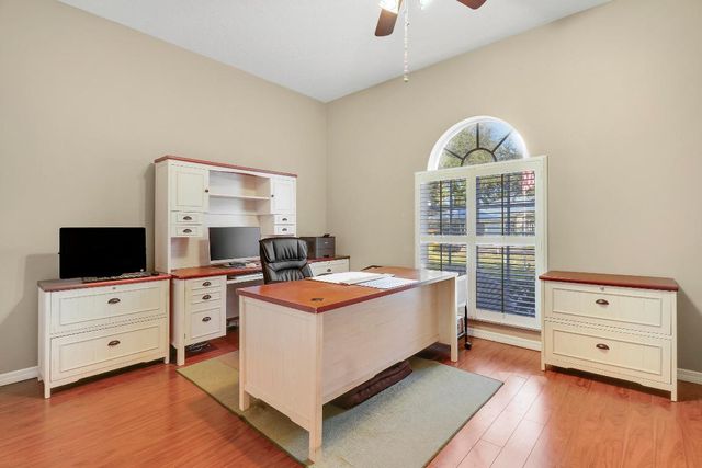 2260 NW Windemere Drive, Jensen Beach, FL 34957