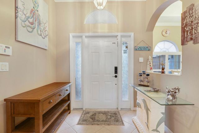 2260 NW Windemere Drive, Jensen Beach, FL 34957