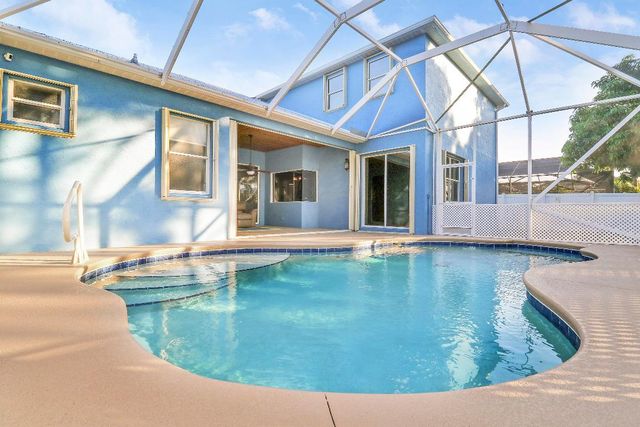 2260 NW Windemere Drive, Jensen Beach, FL 34957