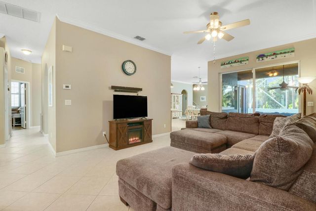 2260 NW Windemere Drive, Jensen Beach, FL 34957