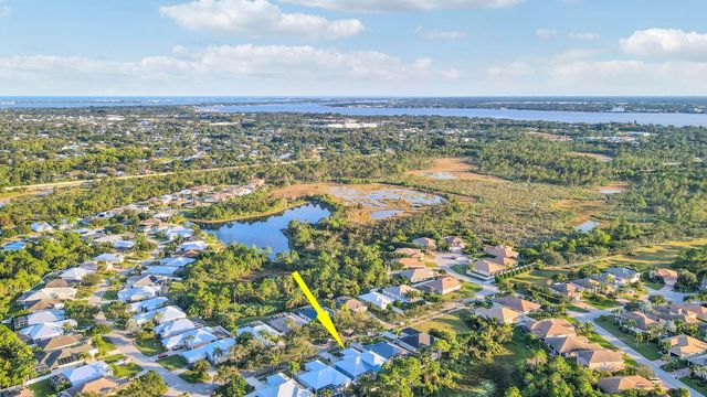 2260 NW Windemere Drive, Jensen Beach, FL 34957