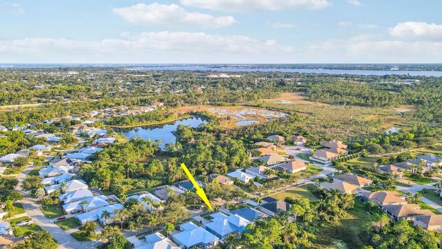 2260 NW Windemere Drive, Jensen Beach, FL 34957