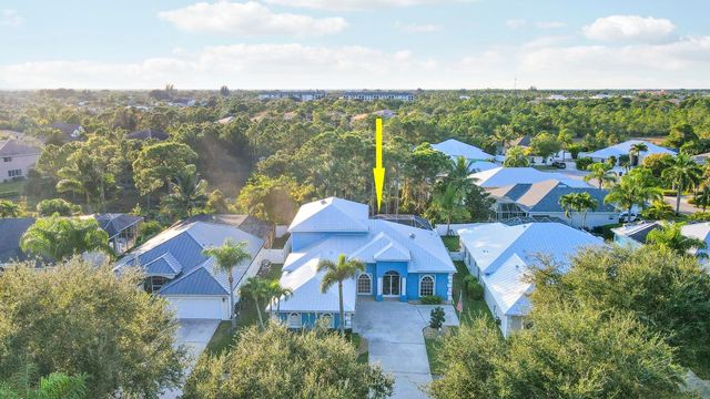 2260 NW Windemere Drive, Jensen Beach, FL 34957