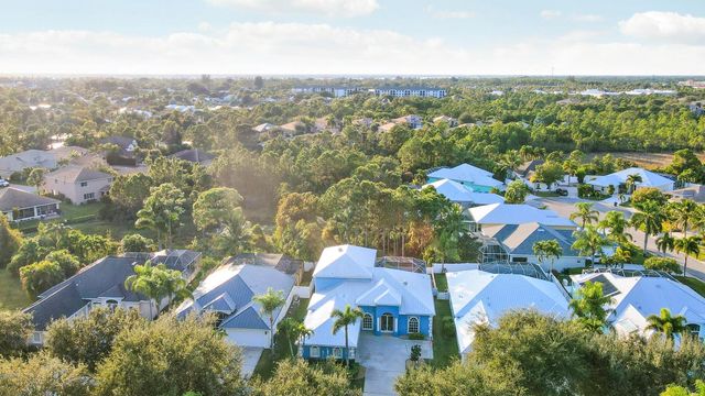 2260 NW Windemere Drive, Jensen Beach, FL 34957