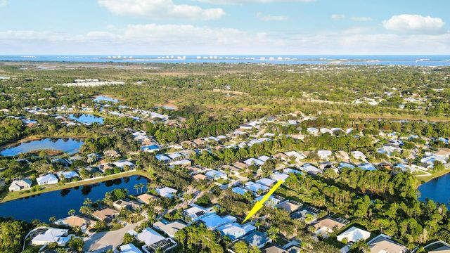 2260 NW Windemere Drive, Jensen Beach, FL 34957