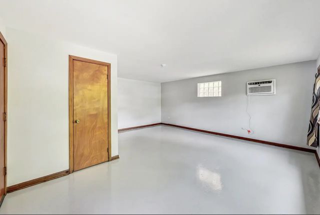 2631 N 74th Avenue G, Elmwood Park, IL 60707