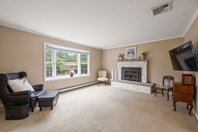 49 Edgewater Way, Wareham, MA 02571