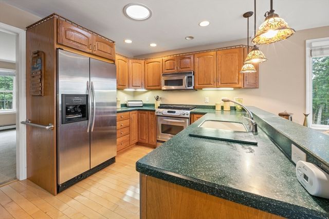 49 Edgewater Way, Wareham, MA 02571