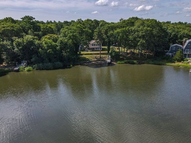 49 Edgewater Way, Wareham, MA 02571