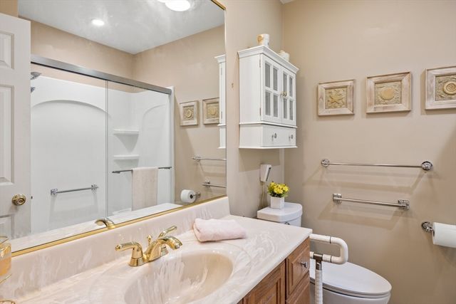 49 Edgewater Way, Wareham, MA 02571