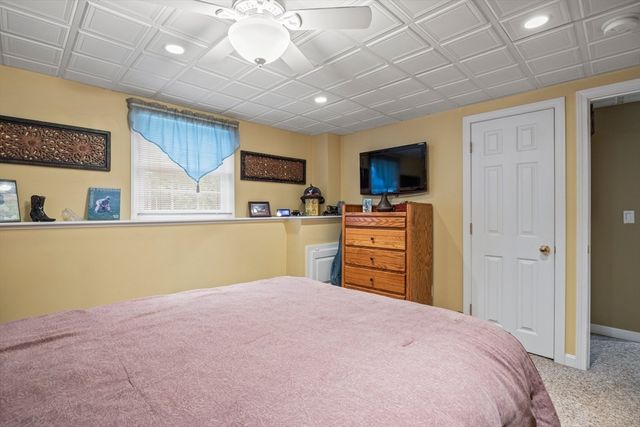 49 Edgewater Way, Wareham, MA 02571