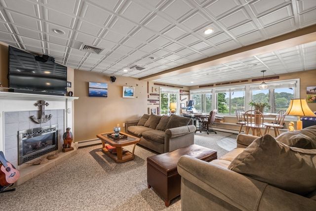 49 Edgewater Way, Wareham, MA 02571