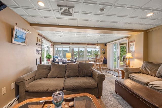 49 Edgewater Way, Wareham, MA 02571