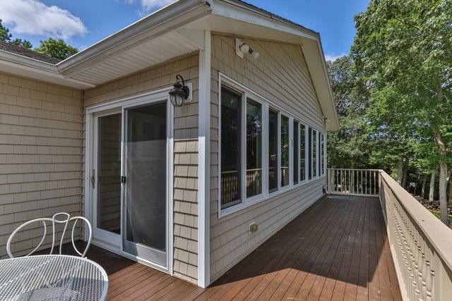 49 Edgewater Way, Wareham, MA 02571