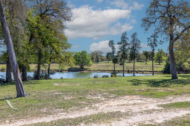 4500 Gibbs Lane, Caldwell, TX 77836