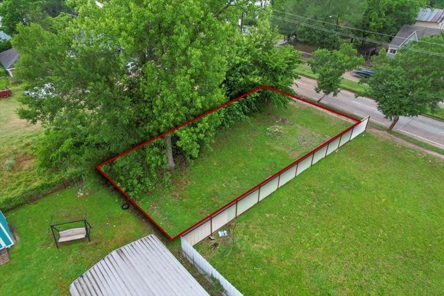 2422 E Crosstimbers Street, Houston, TX 77093