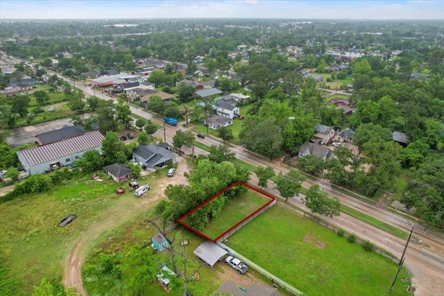 2422 E Crosstimbers Street, Houston, TX 77093