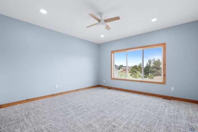 4611 WICKHAM CT, Rapid City, SD 57702