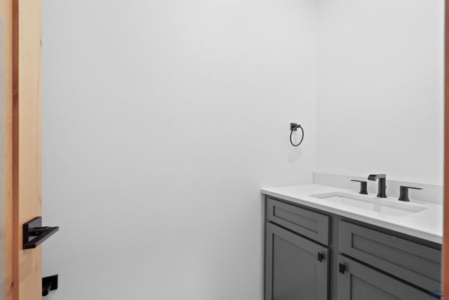 4611 WICKHAM CT, Rapid City, SD 57702