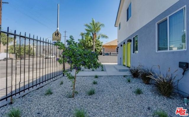 1348 E Vernon Avenue 1348, Los Angeles, CA 90011