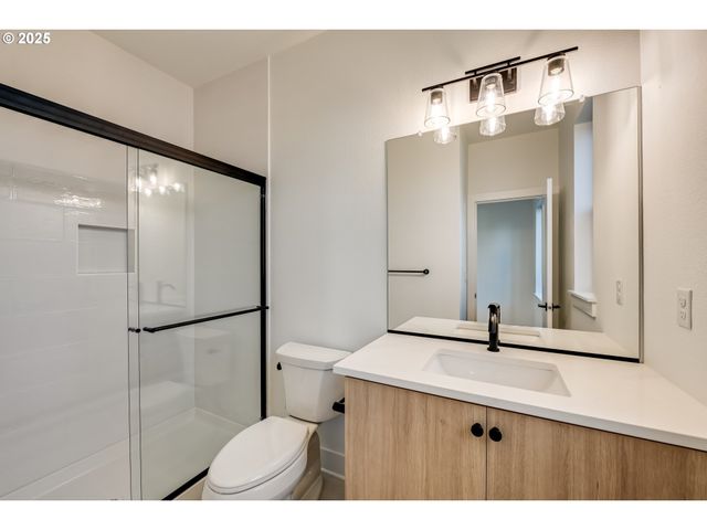 5073 Ne 37TH Ave, Portland, OR 97211