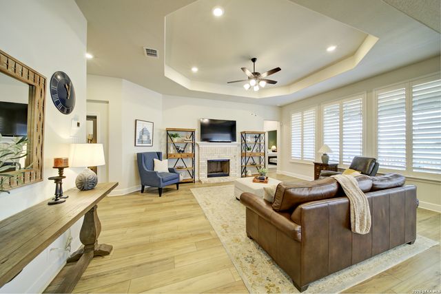 931 Gyngell, San Antonio, TX 78260