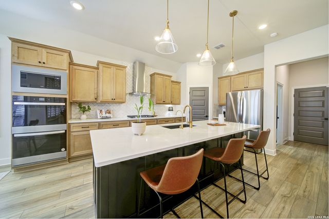 931 Gyngell, San Antonio, TX 78260