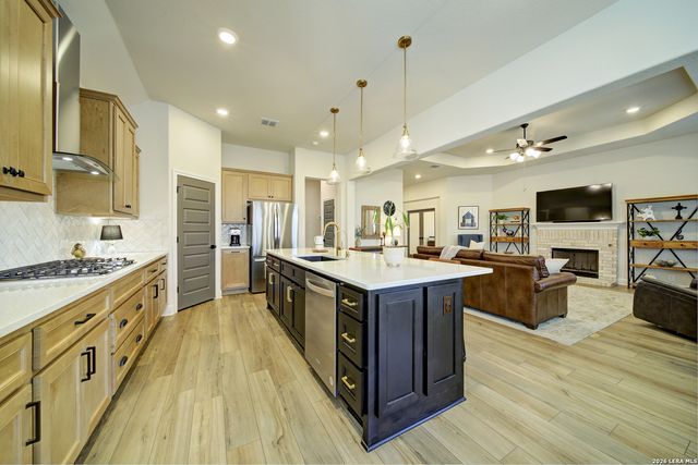 931 Gyngell, San Antonio, TX 78260