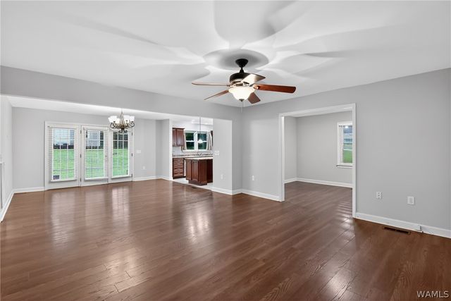 2715 Veterans Memorial, Tuscaloosa, AL 35404