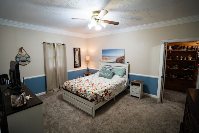 175 Sandy Cir, Springville, TN 38256