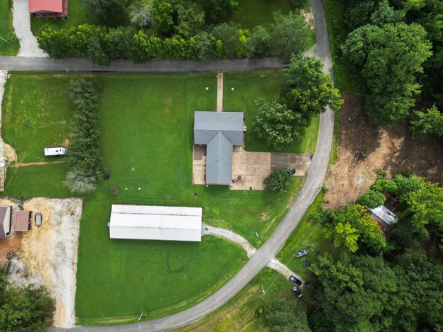 175 Sandy Cir, Springville, TN 38256