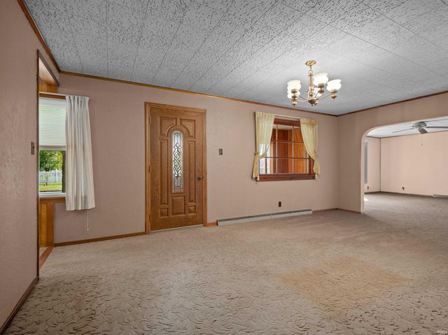 910 S Ijams Street, Garrett, IN 46738