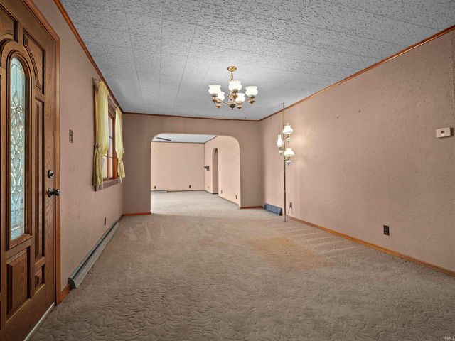 910 S Ijams Street, Garrett, IN 46738