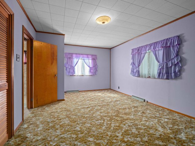 910 S Ijams Street, Garrett, IN 46738