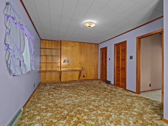 910 S Ijams Street, Garrett, IN 46738