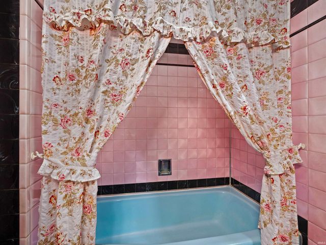 910 S Ijams Street, Garrett, IN 46738