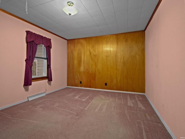 910 S Ijams Street, Garrett, IN 46738