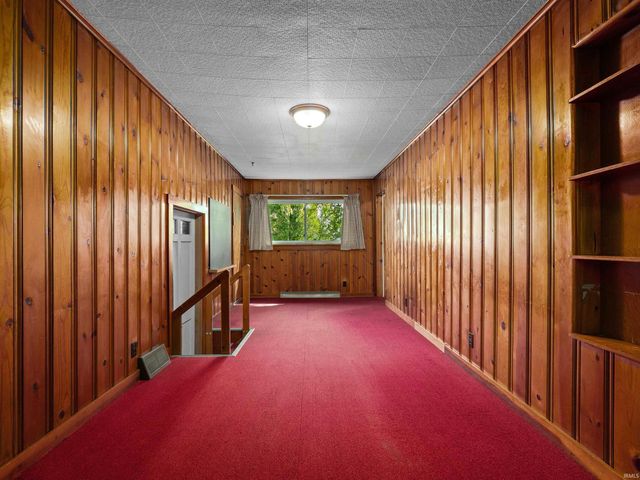 910 S Ijams Street, Garrett, IN 46738