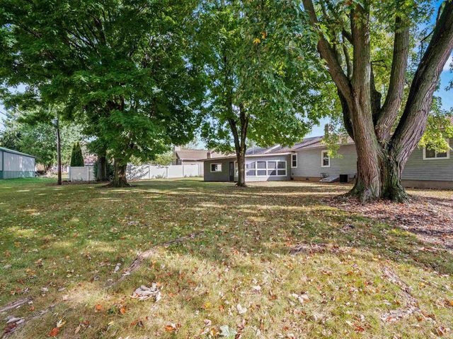 910 S Ijams Street, Garrett, IN 46738