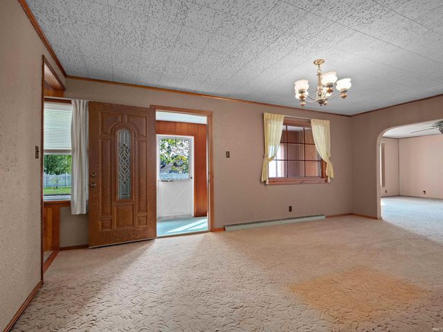 910 S Ijams Street, Garrett, IN 46738