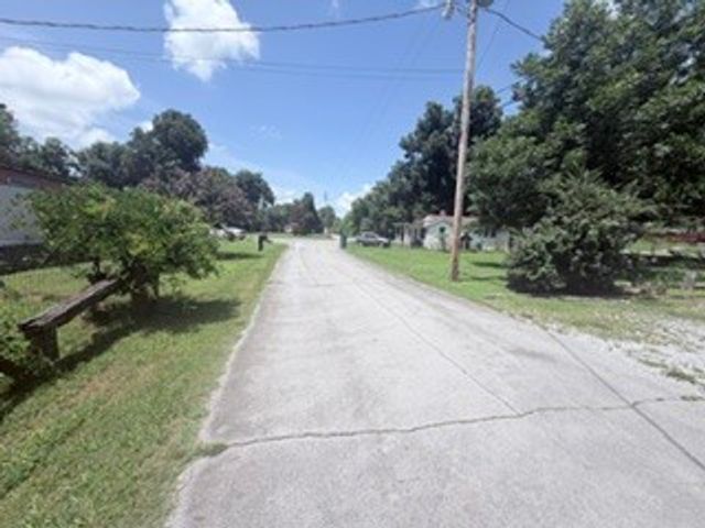 605 Gin St, Winchester, TN 37398