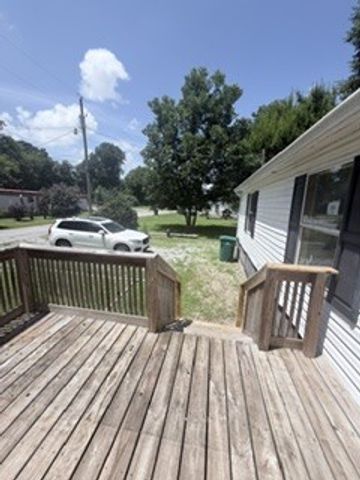 605 Gin St, Winchester, TN 37398