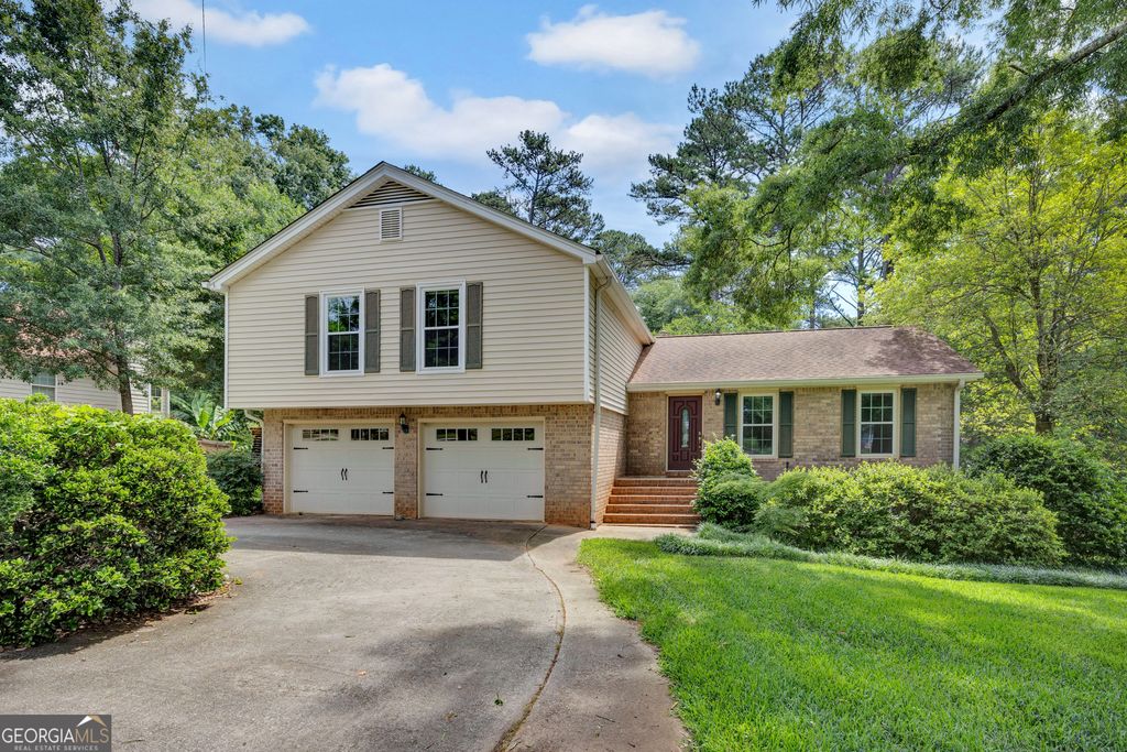 2416 Fieldstone Drive SE, Conyers, GA 30013
