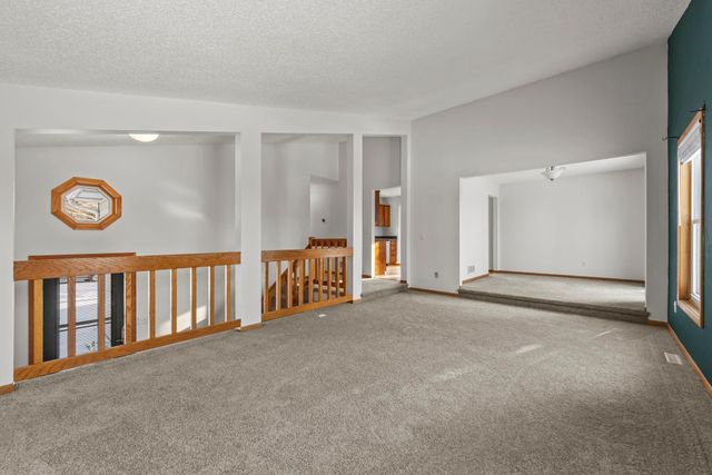 13912 Xerxes Avenue S, Burnsville, MN 55337