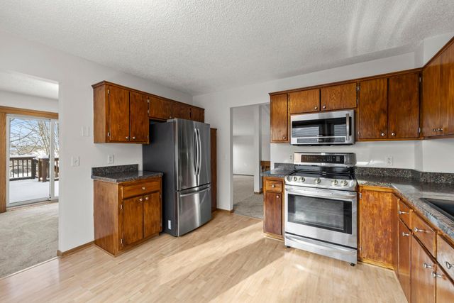 13912 Xerxes Avenue S, Burnsville, MN 55337