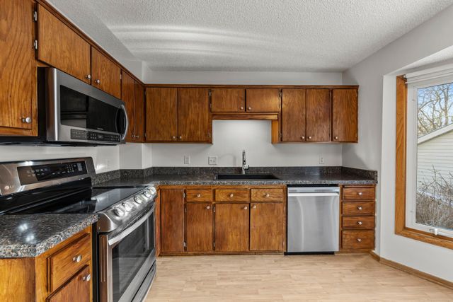 13912 Xerxes Avenue S, Burnsville, MN 55337