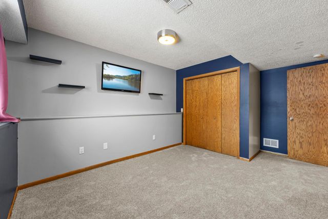 13912 Xerxes Avenue S, Burnsville, MN 55337