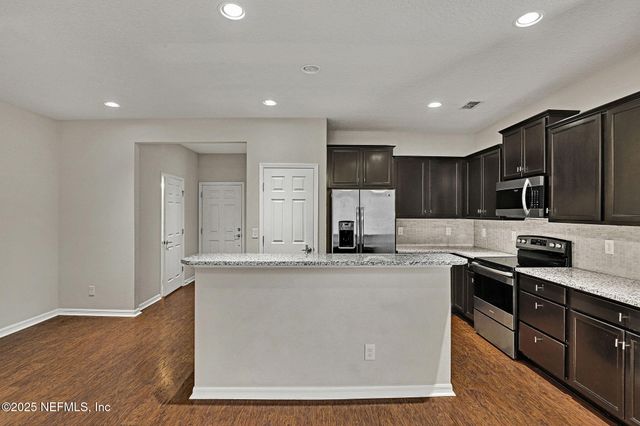 7019 BUROAK Court, Jacksonville, FL 32258