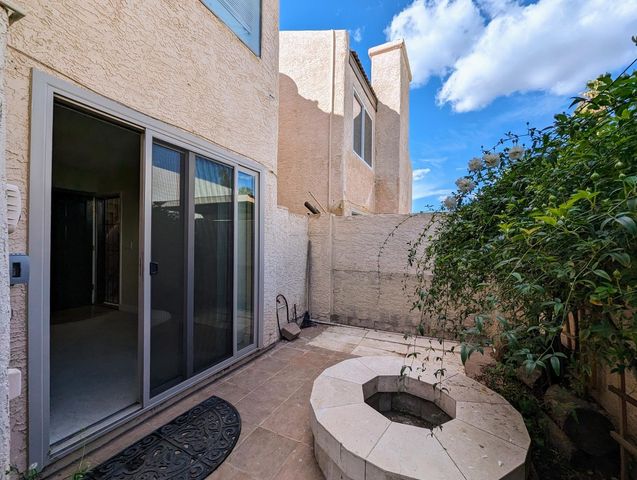720 E Alice Avenue Unit 102, Phoenix, AZ 85020