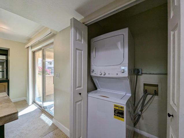 720 E Alice Avenue Unit 102, Phoenix, AZ 85020